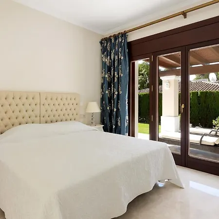 Villa Z Close To P Romano *